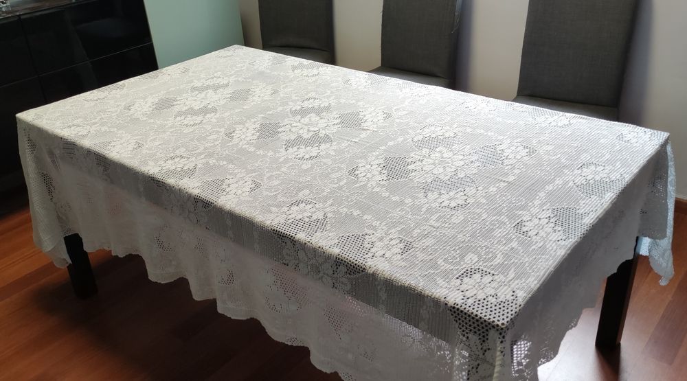 Toalha de mesa em crochê