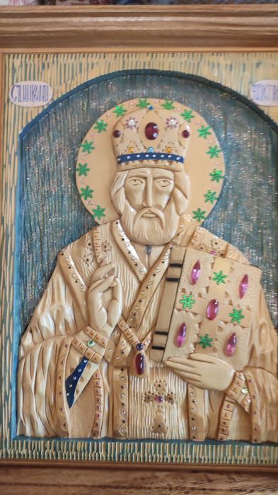 Ікони різьблення з дерева.