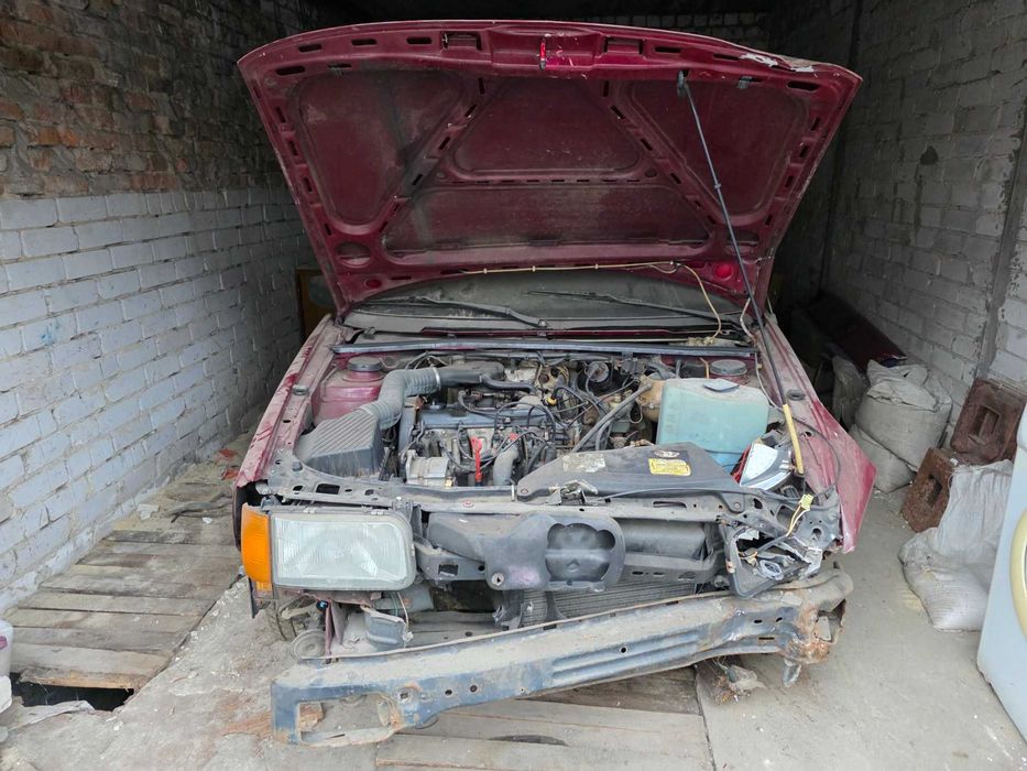 Продам автомобіль Passat B3 1990 року універсал після ДТП