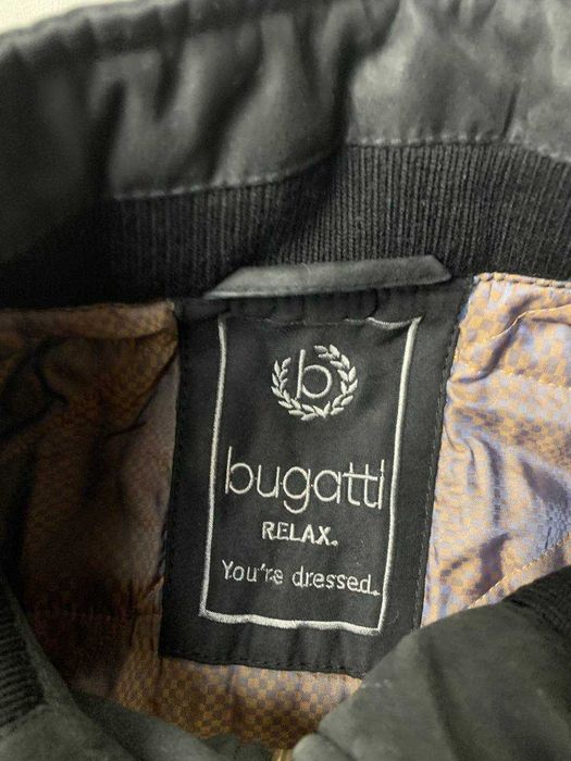 Курточка Bugatti