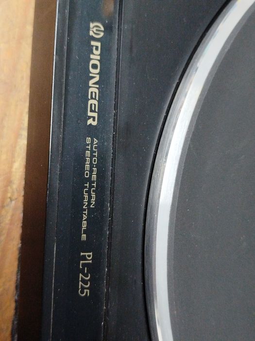 Giradiscos Pioneer pl225