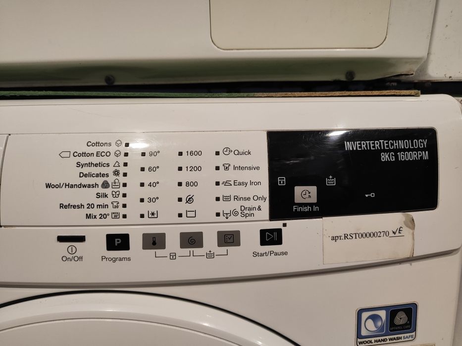 Інверторна пральна машина Electrolux EW81611F з Європи

Made in EU

Mo