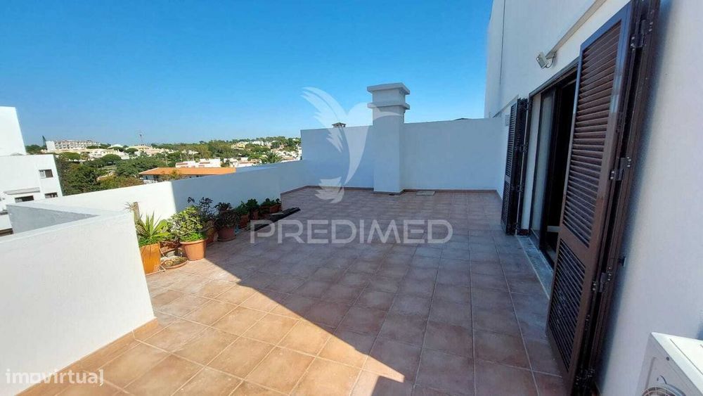 Apartamento T2 na Qta.do Romão, Quarteira
