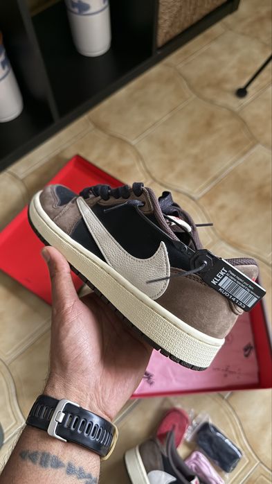 Nike Air Jordan 1 Low OG SP – Travis Scott
