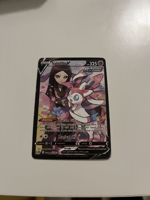 Karta Pokemon Sylveon V oryginał