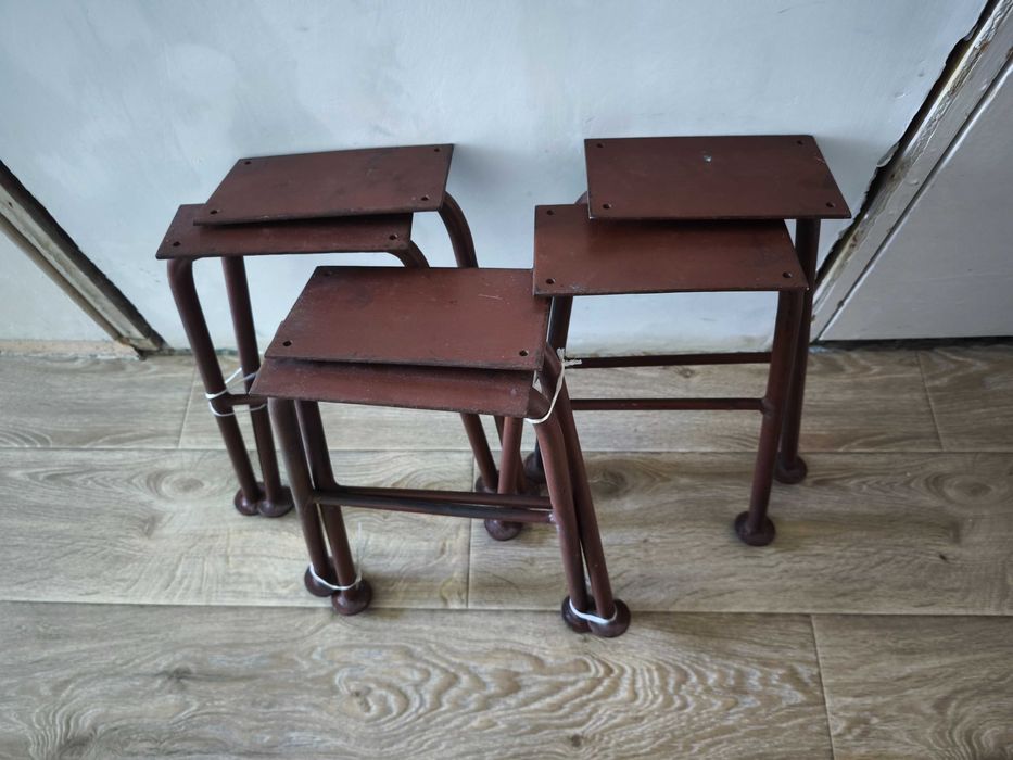 Продам новые металлические ножки для переносной лавочки