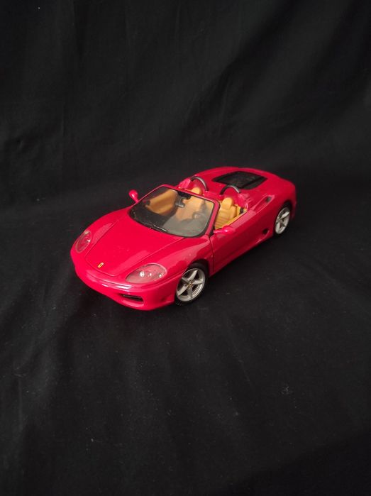 Miniatura escala 1:18 Ferrari 360 Spider