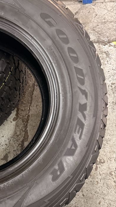 Pneus 255/75r17 113T Goodyear Wrangler com 80% piso