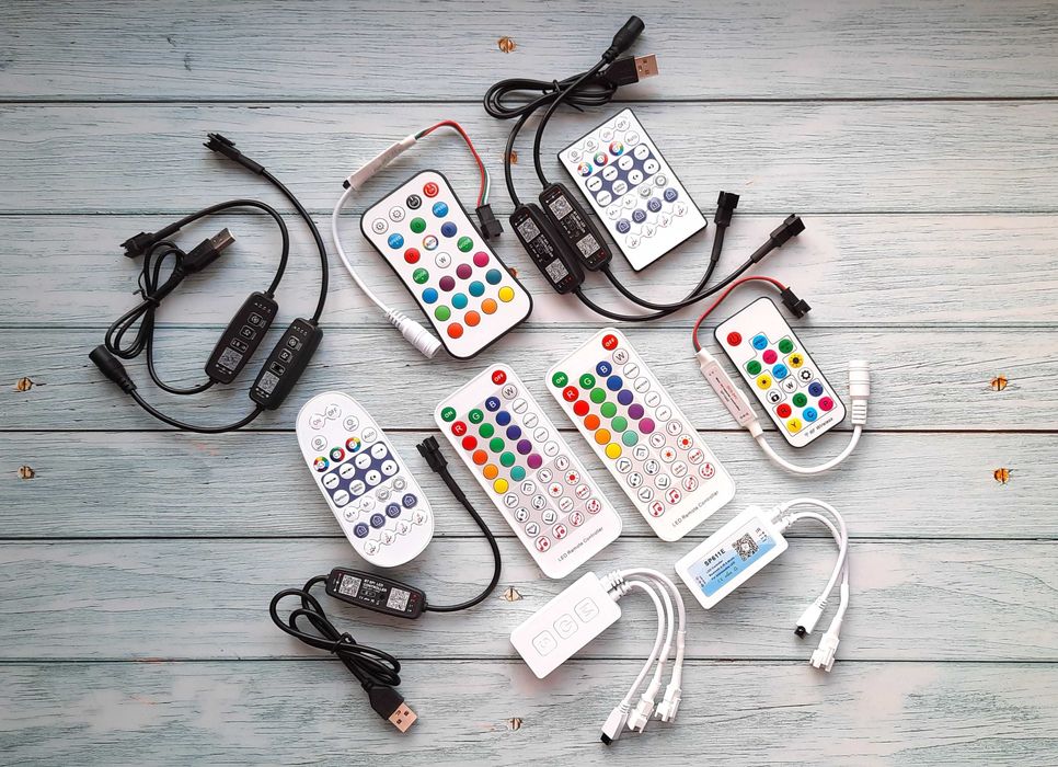 Bluetooth /RF/IR контроллер / диммер для светодиодных лент WS2811 2812