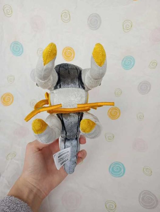 Pokémon peluche arceus