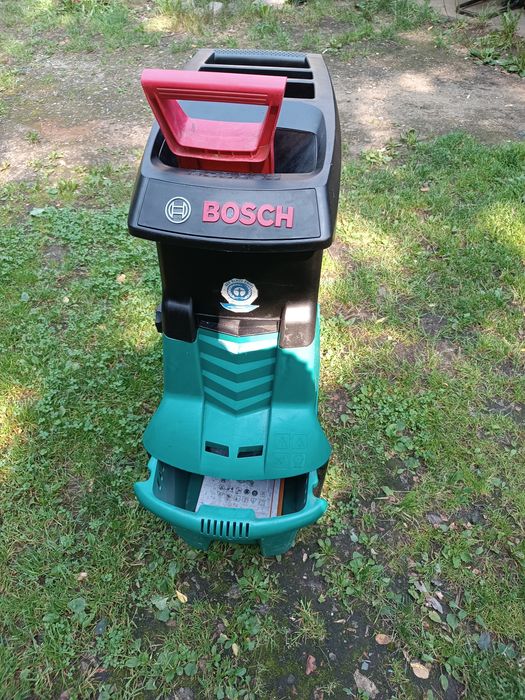 Rozdrabniacz do gałęzi frezowy Bosch