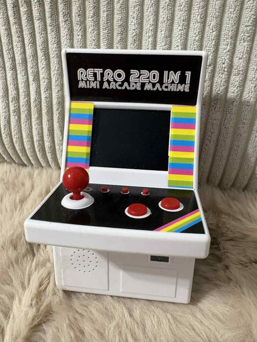 mini automat do gier z 220 grami retro