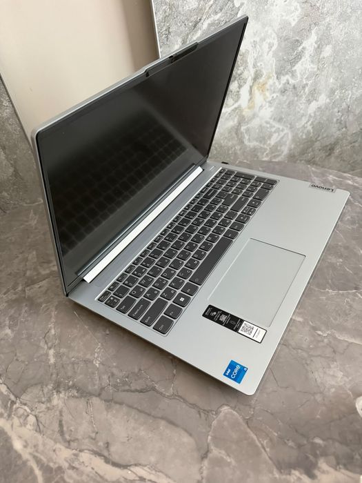 Леново. Lenovo IdeaPad Slim 5 16IAH8. ноутбук