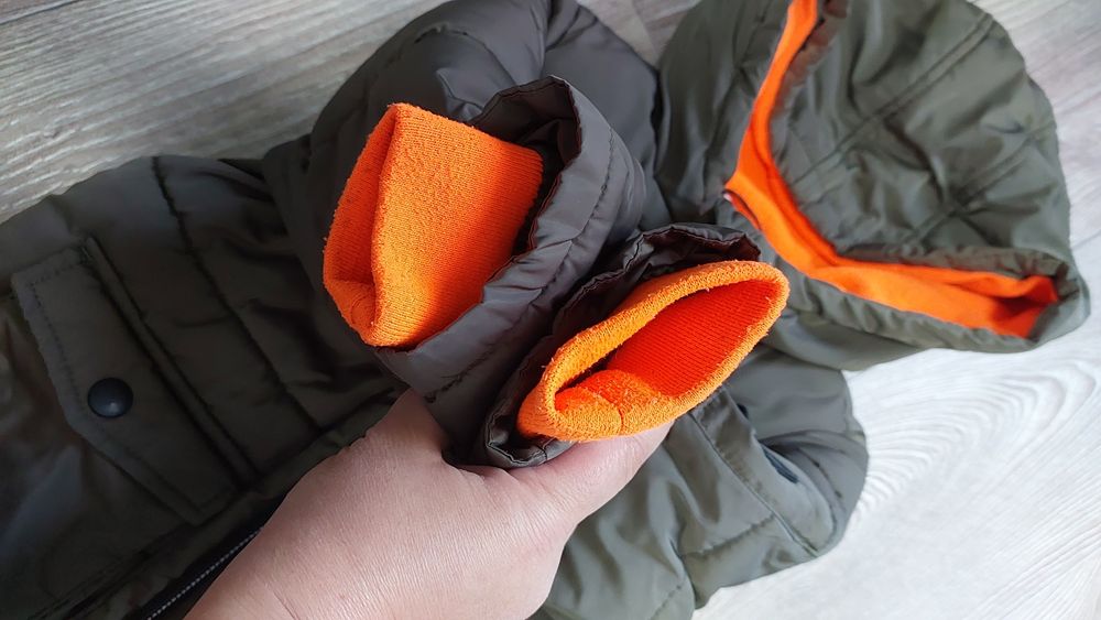 Продам дитячу куртку