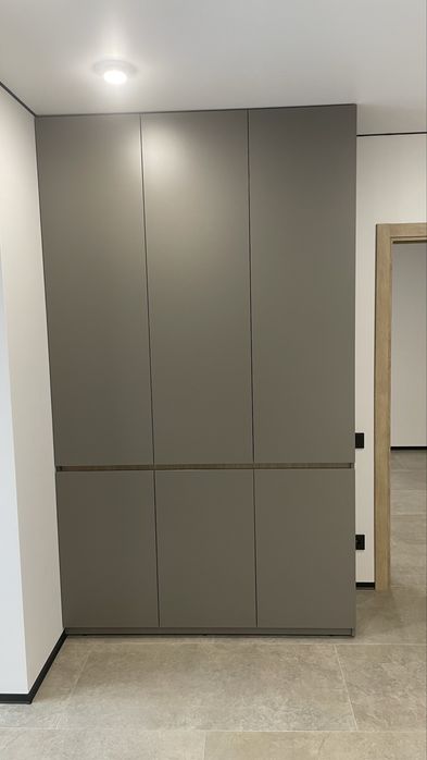 Продаж 1 кімнатної квартири з дизайнерським ремонтом + комірка в подарунок!
