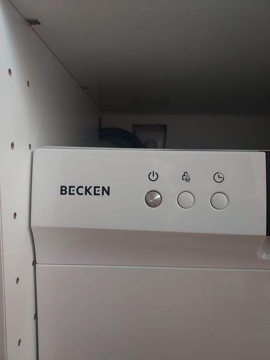 Como Nova - Máquina Lavar Loiça Becken