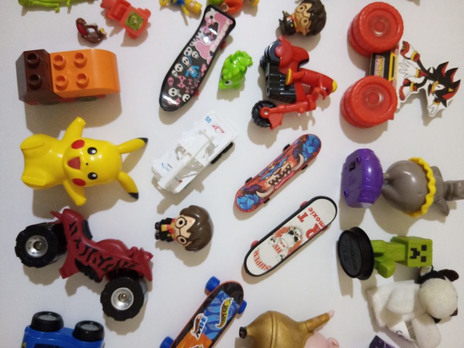 Lote bonecos tudo 5€