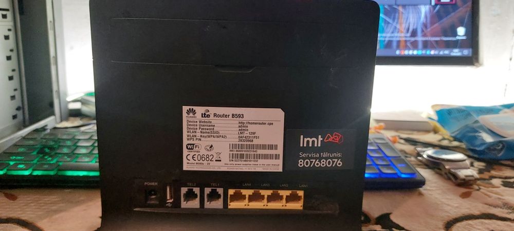 Роутер Huawei B593