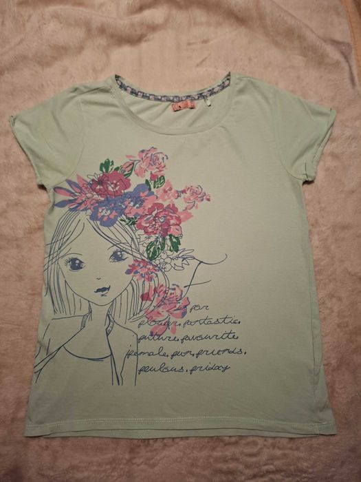 T-shirt bluzka z dziewczynką