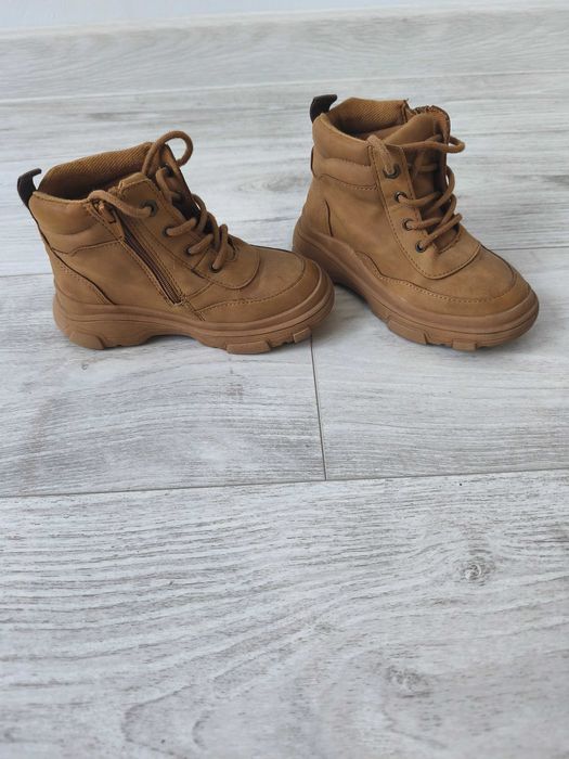 Buty wiosenne rozmiar 25 zara