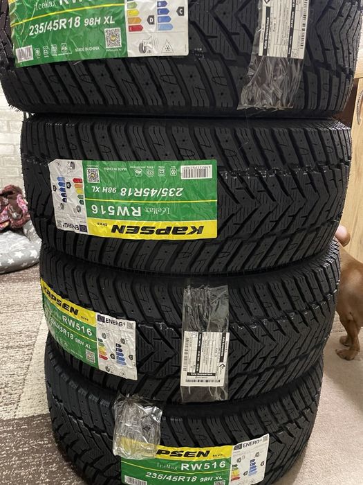 Шини зимові НОВІ  KAPSEN 235/45R18