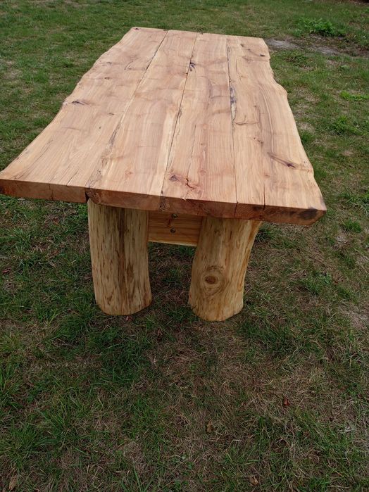 Stół ogrodowy, solidny