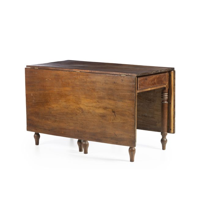 Móveis - Mesa de abas em madeira de Vinhático - Século XIX