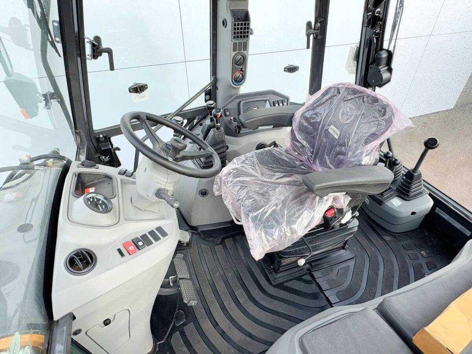 Ексватор навантажувач