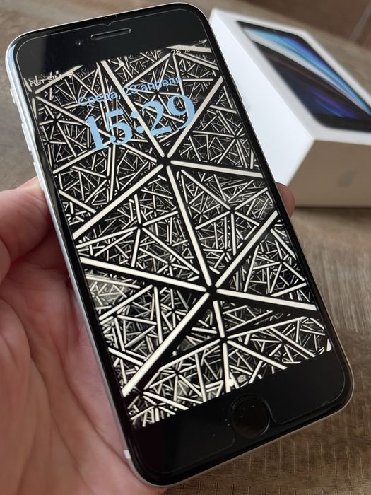 Телефон мобільний iPhone SE айфон 2020р 64GB
