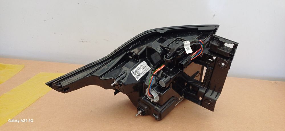 Lampa lewa tył błotnik Kia Sportage V