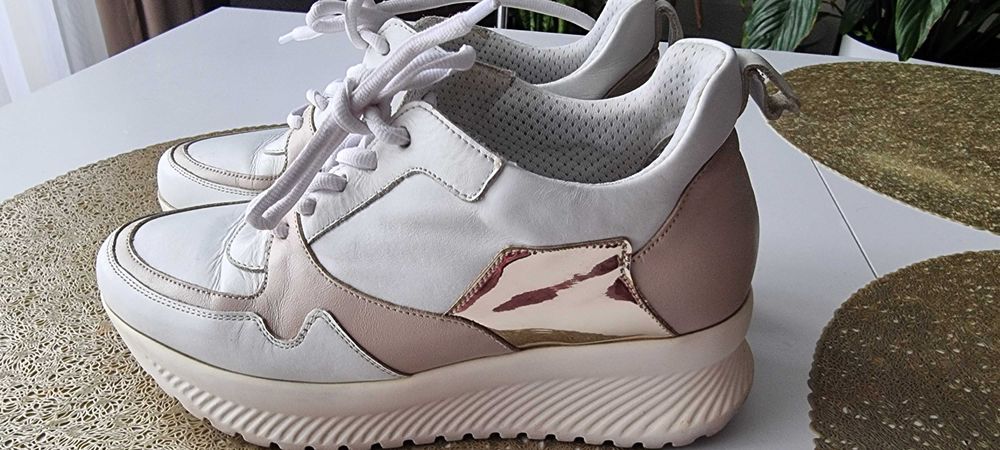 sneakersy, buty sportowe Kingi Rusin 38, jak nowe