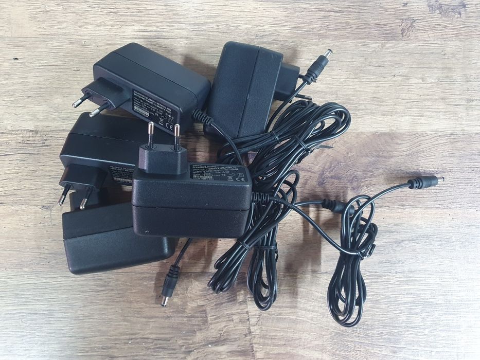 Зарядка зарядное блок питания живлення Deutsche Telekom 12v/3a 36w