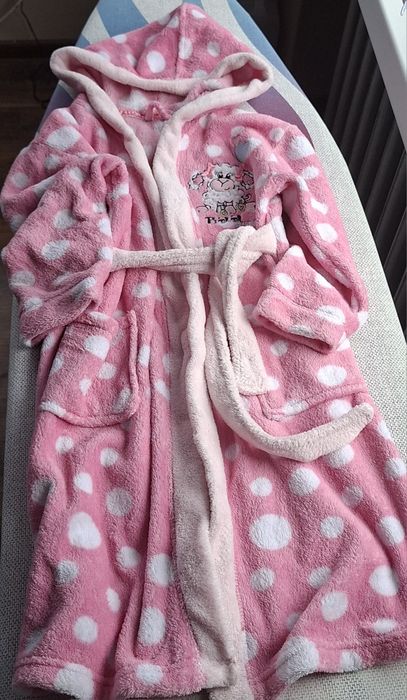 Piękny różowy szlafrok dla dziwczynki 7-8 lat
