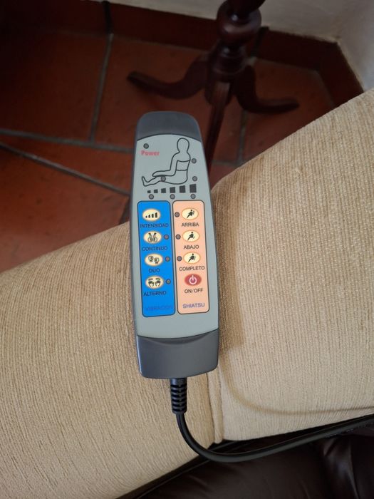 Vendo cadeira de massagem