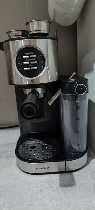 SILVERCREST Ekspres do kawy ze spieniaczem