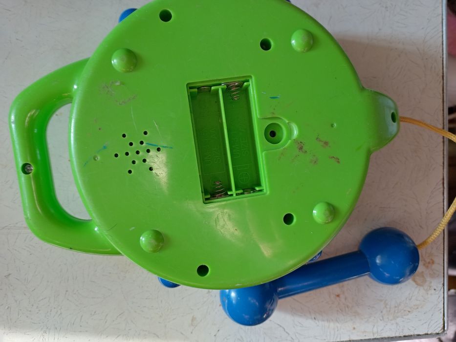 Игрушка вертолет бубен биз ,трактор