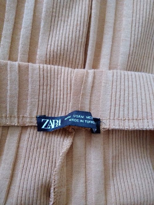 Saia comprida malha camel tam. M ZARA