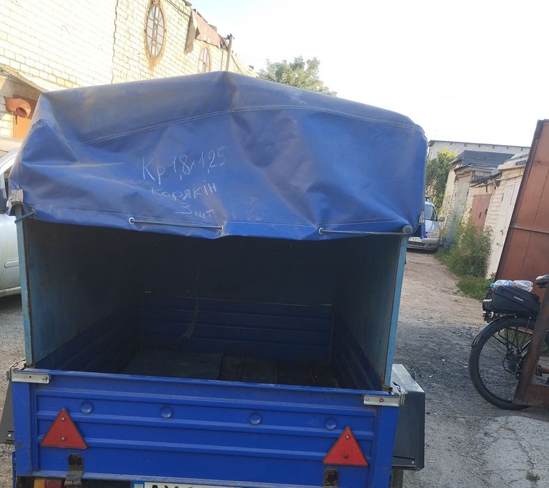 Продам Жигули550$ + к ним прицеп размер 130\180  2015 год ,прицеп 500$