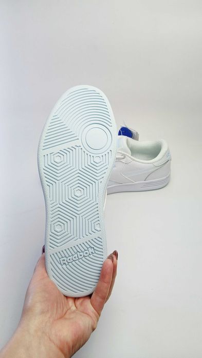 Оригінальні кросівки кроссовки Reebok ROYAL TECHQU