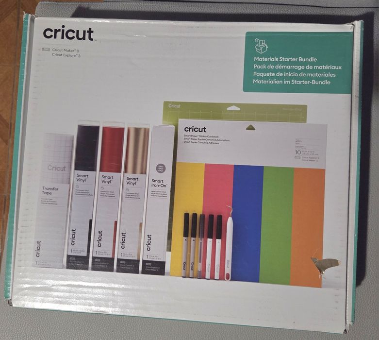 Cricut Maker 3 + Starter Bundle