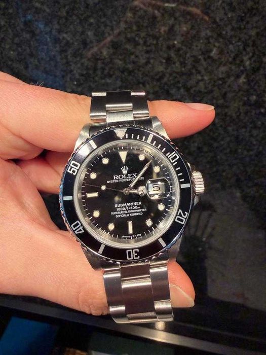 Rolex Submariner Date 16610 – 1991 – Caixa e Documentos Originais