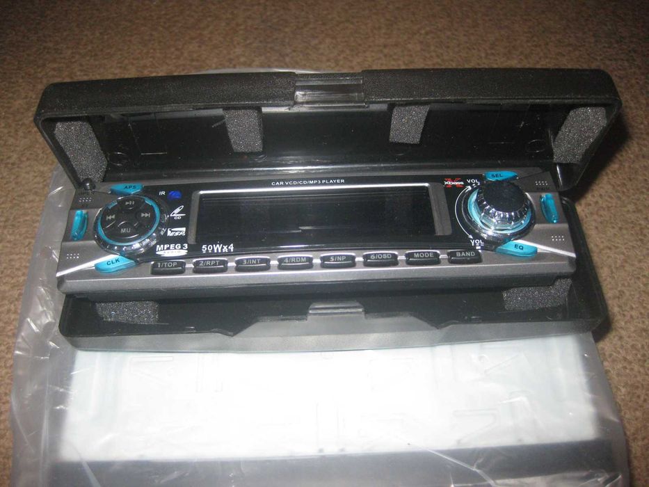 Auto-Rádio/Novo e Embalado!