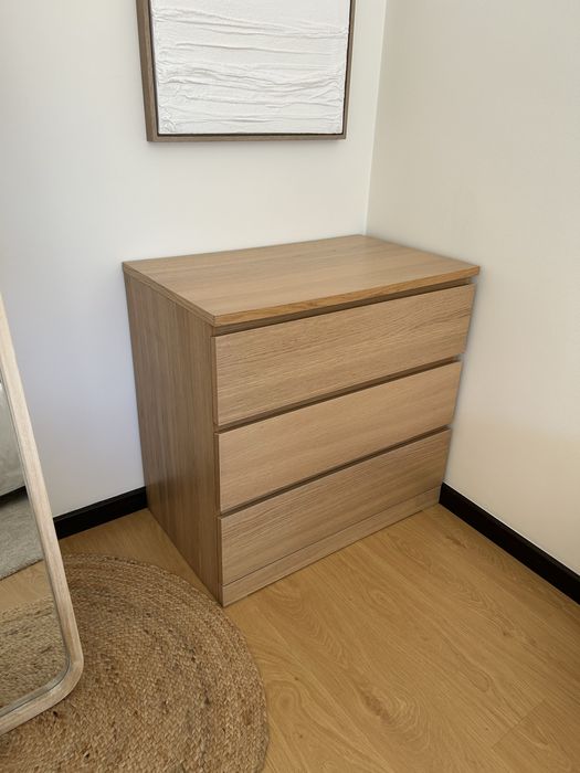 Cómoda com 3 gavetas