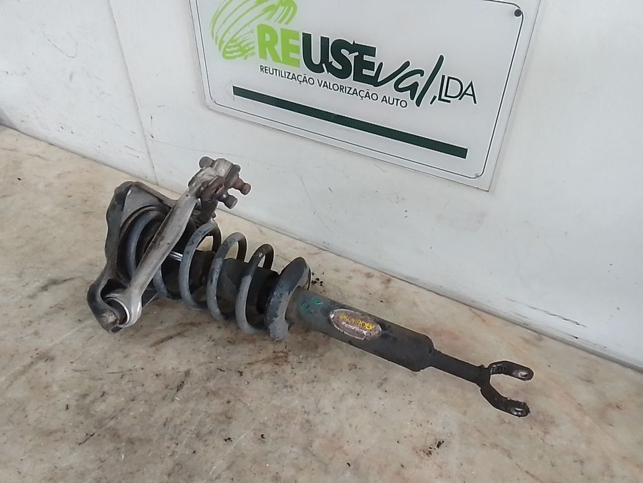 Suspensão frente esquerda VOLKSWAGEN Passat (3B3)