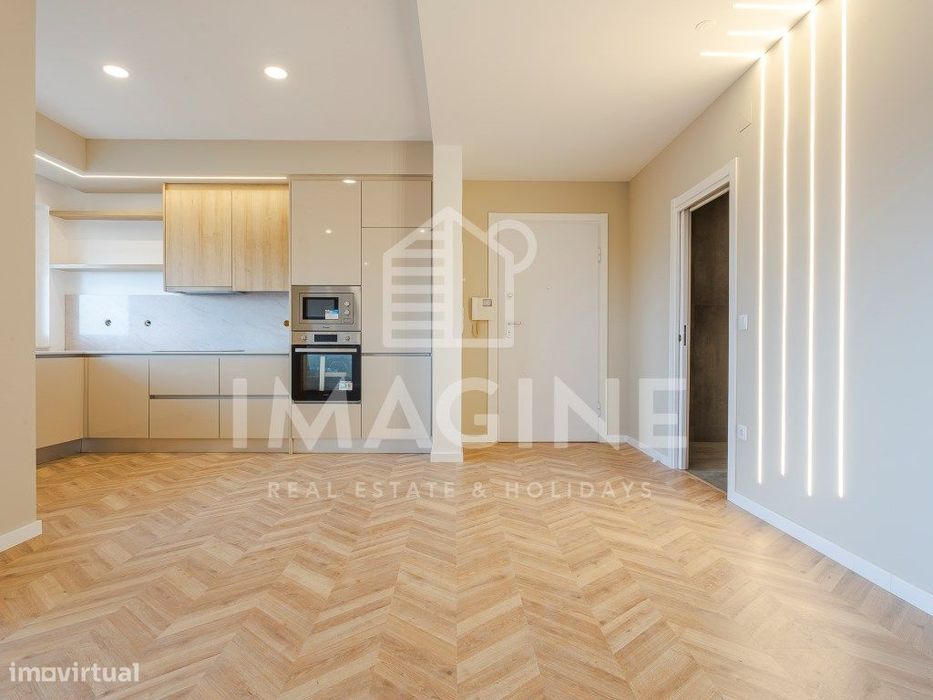 Apartamento T3 , na Avenida 5 de Outubro com vista Rio