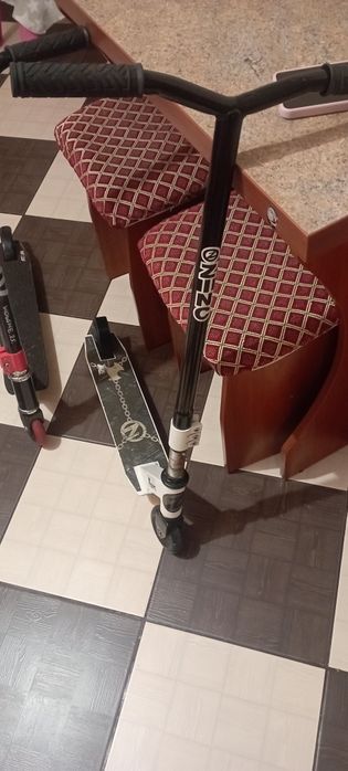 Продам дитячий самокат