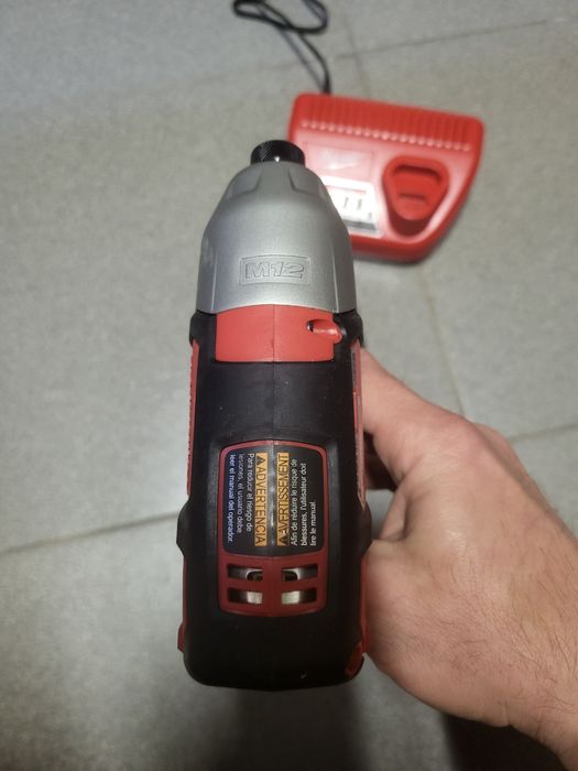 Milwaukee M12 імпакт 2462 гайковерт