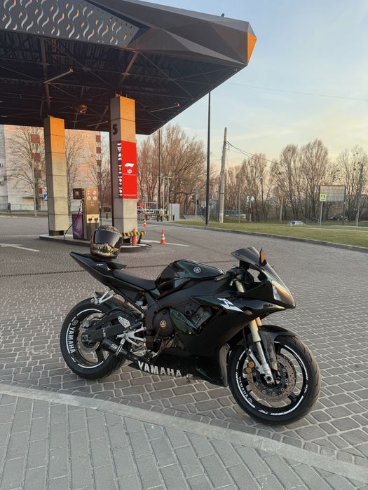 Yamaha R1 2002года