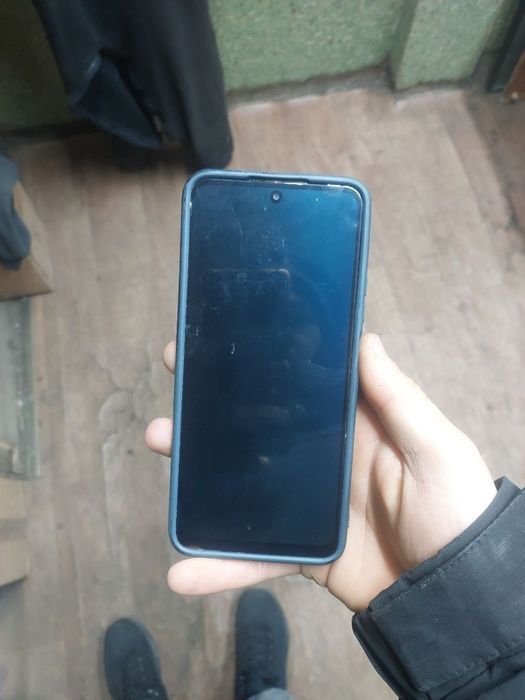 Обменяю телефон редми нот 12