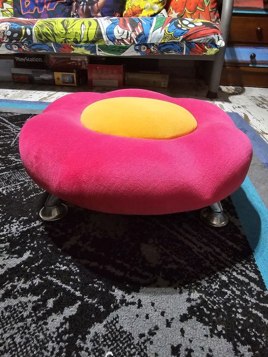 Banco banquinho puff muito bonito